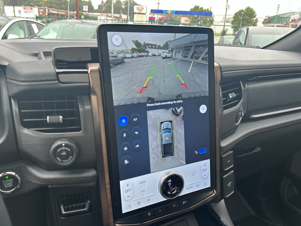 2024 Ford F-150 Lightning view 11