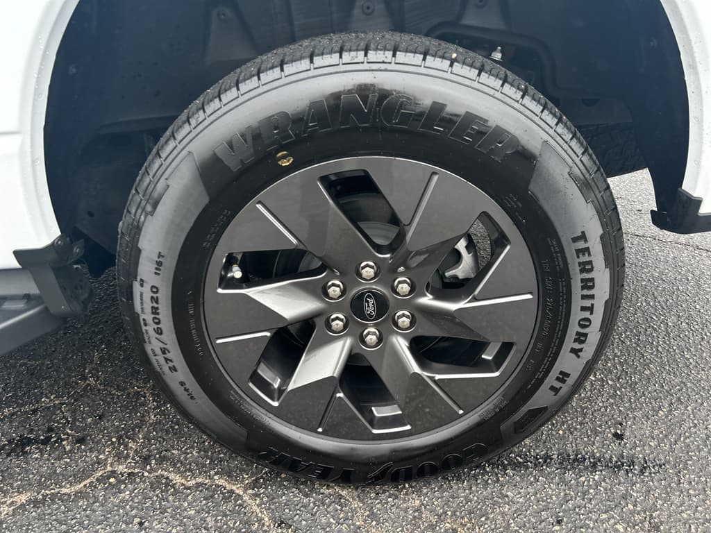 2024 Ford F-150 Lightning view 35