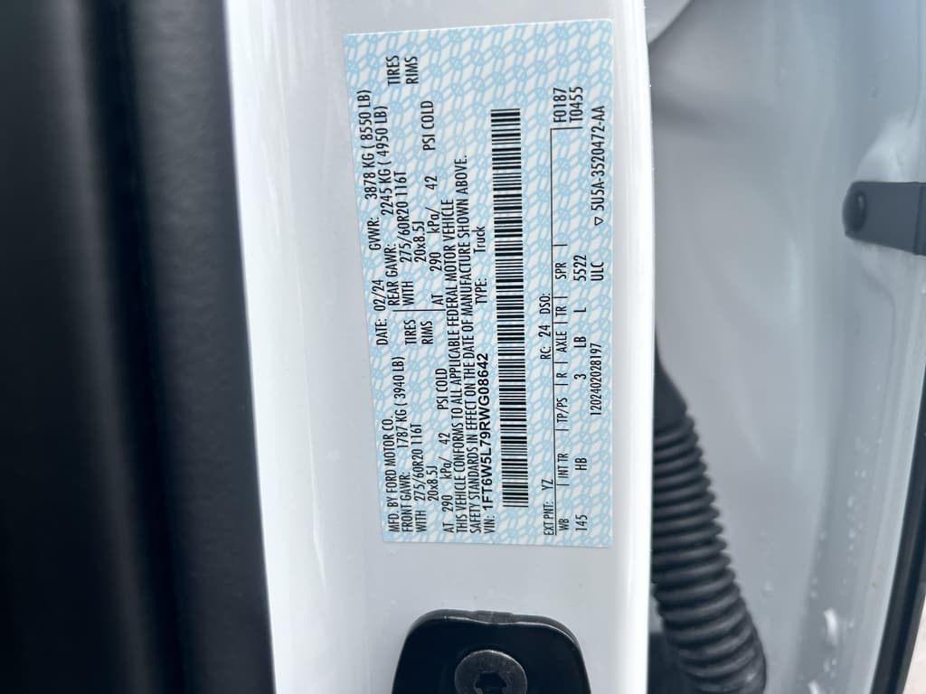 2024 Ford F-150 Lightning view 28