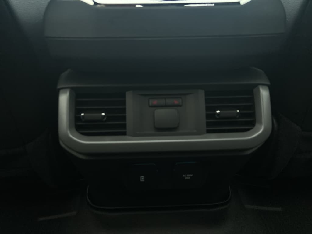 2024 Ford F-150 Lightning view 24