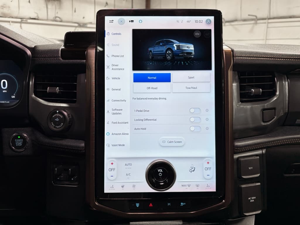 2023 Ford F-150 Lightning view 8