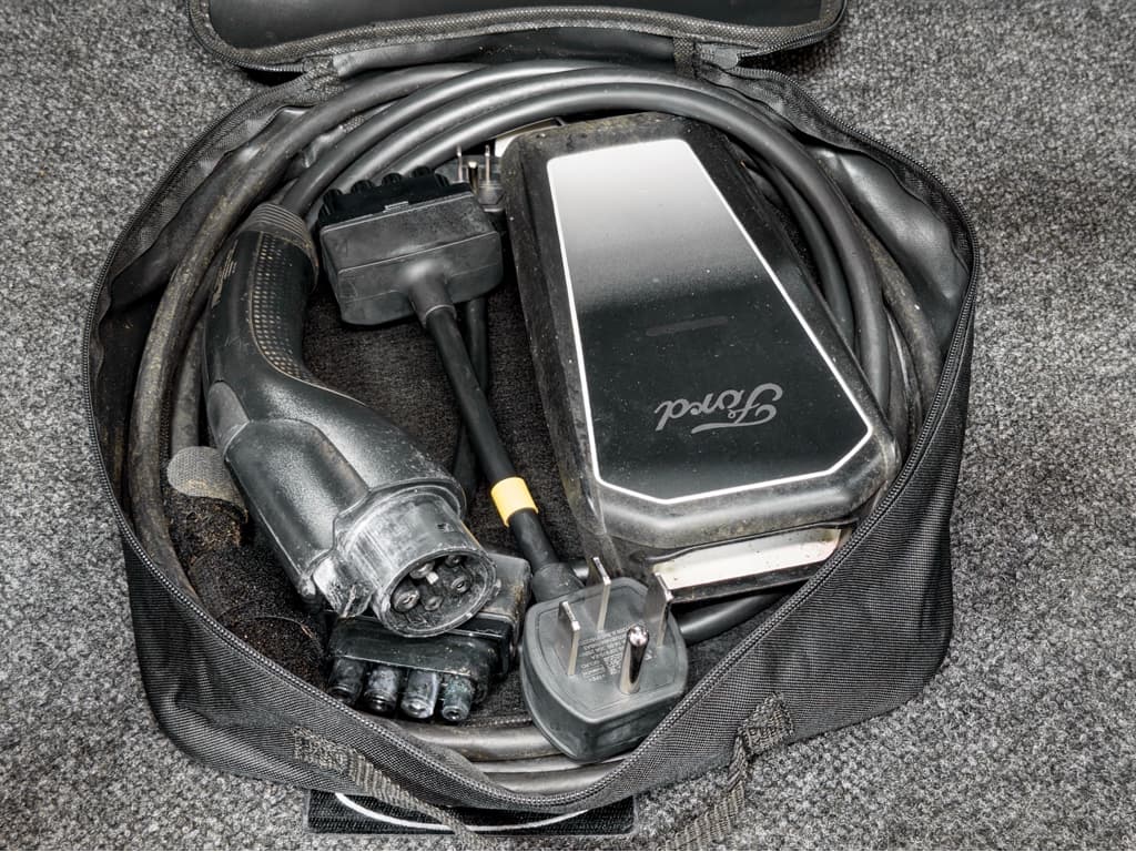 2023 Ford F-150 Lightning view 6