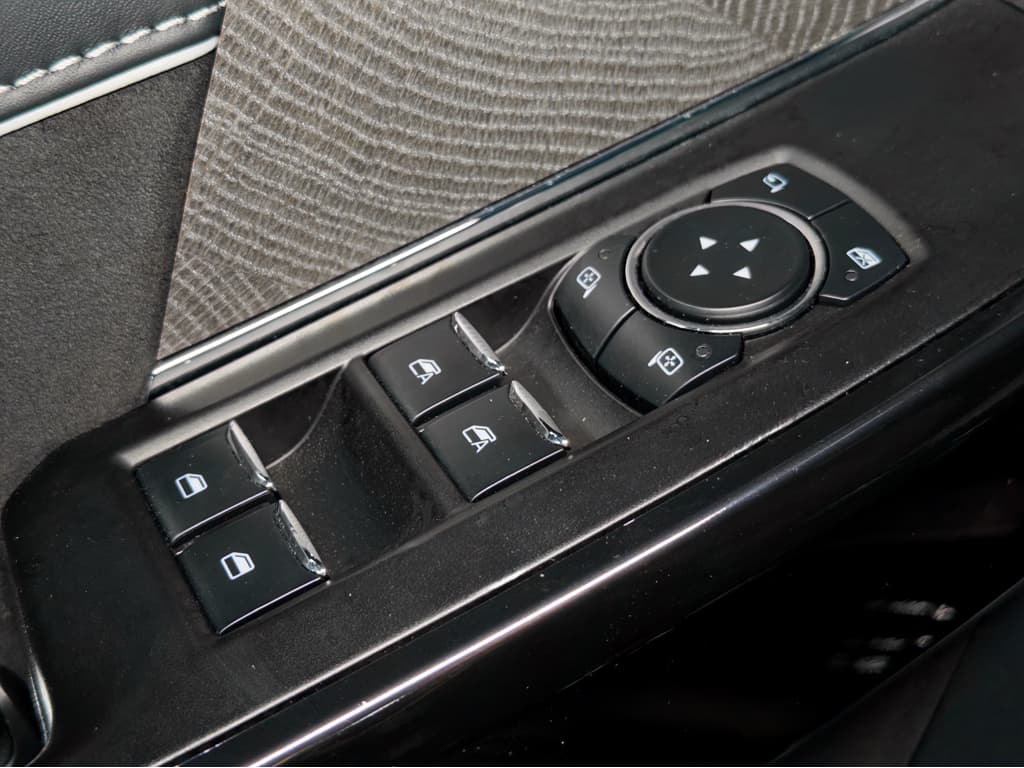 2023 Ford F-150 Lightning view 7