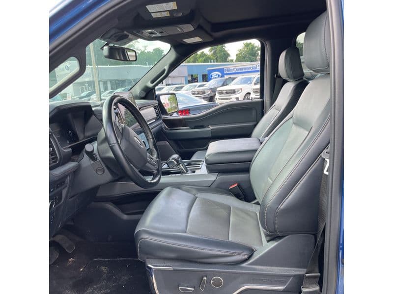 2022 Ford F-150 Lightning view 9