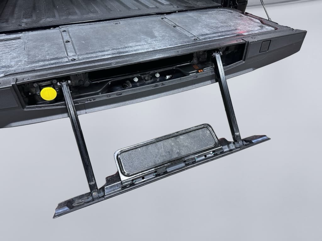 2022 Ford F-150 Lightning view 31