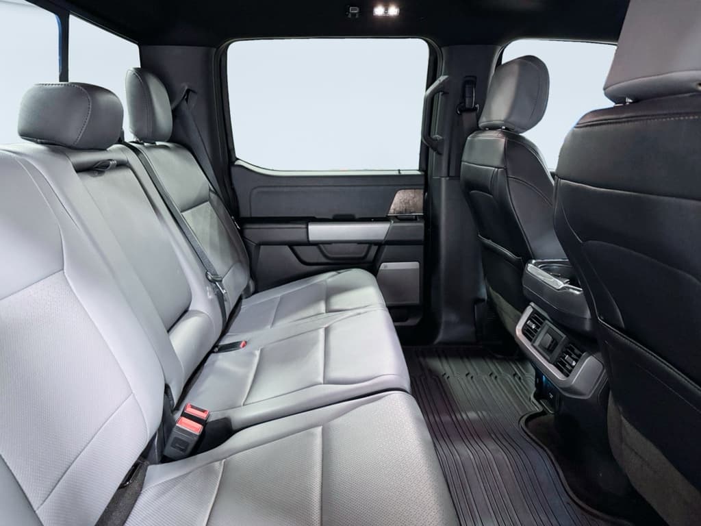 2022 Ford F-150 Lightning view 23