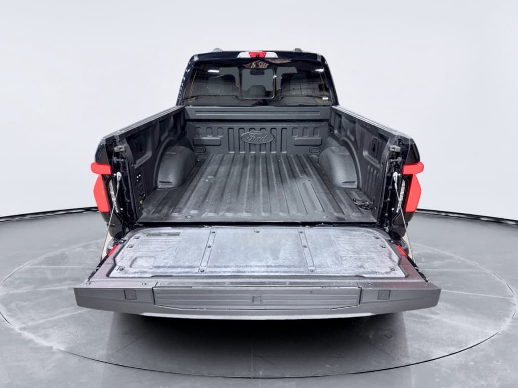 2022 Ford F-150 Lightning view 29