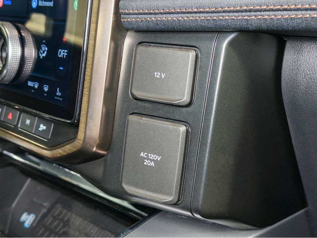 2022 Ford F-150 Lightning view 19