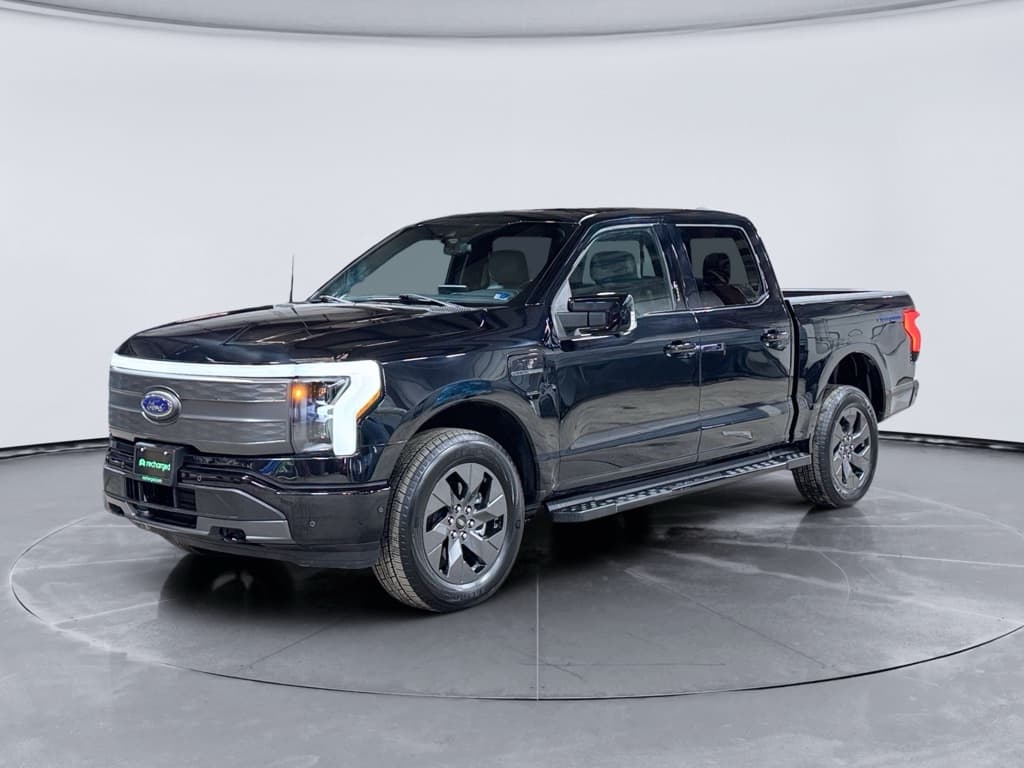 2022 Ford F-150 Lightning view 1