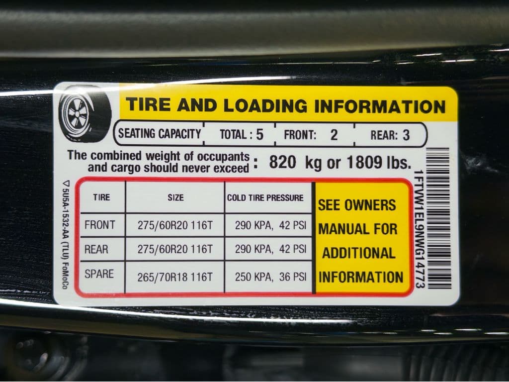 2022 Ford F-150 Lightning view 33
