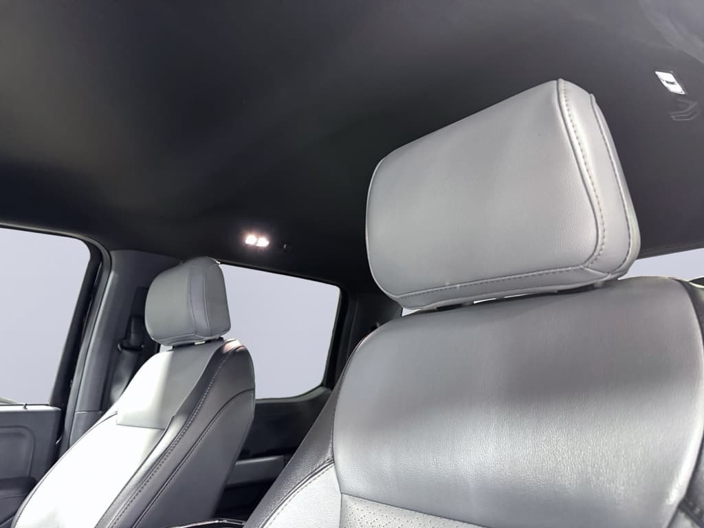 2022 Ford F-150 Lightning view 25