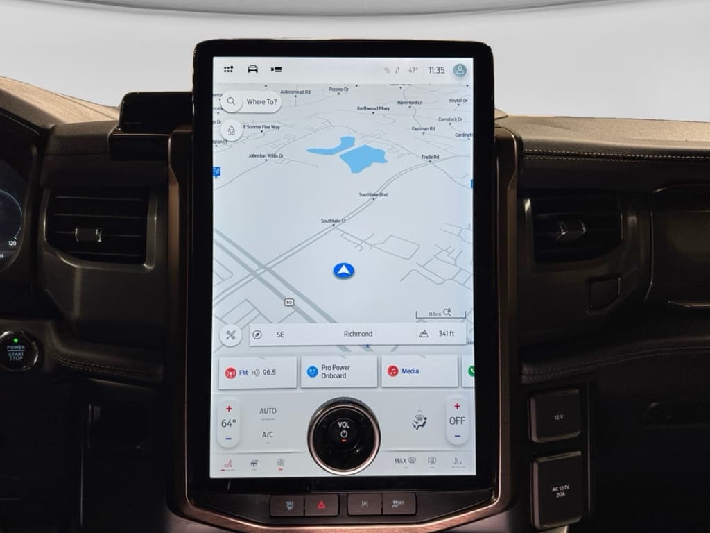 2022 Ford F-150 Lightning view 11