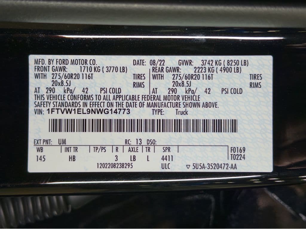 2022 Ford F-150 Lightning view 32