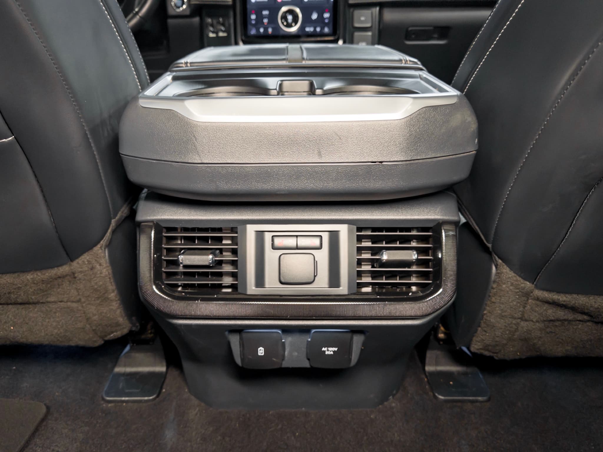 2023 Ford F-150 Lightning view 21