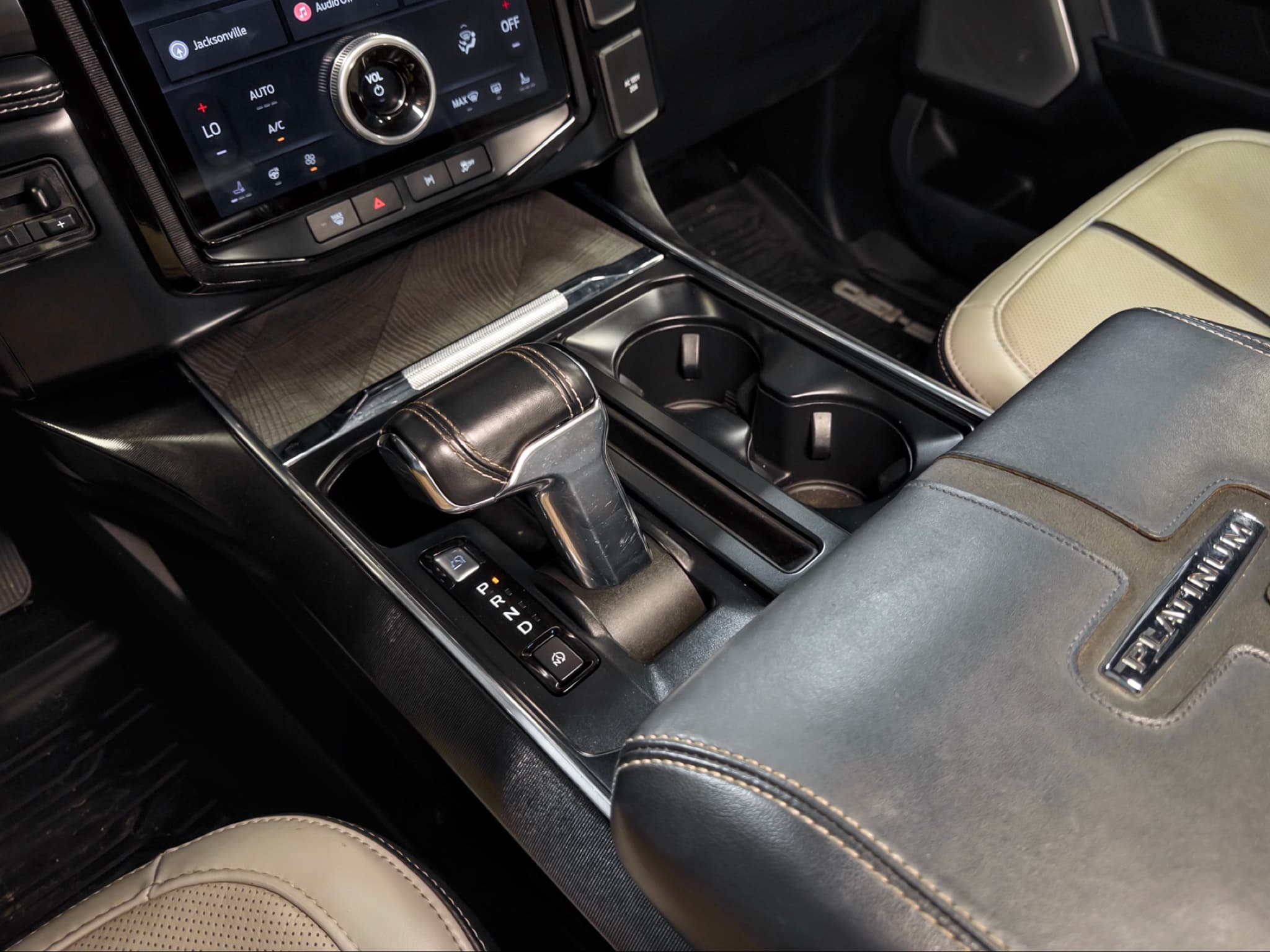 2023 Ford F-150 Lightning view 19