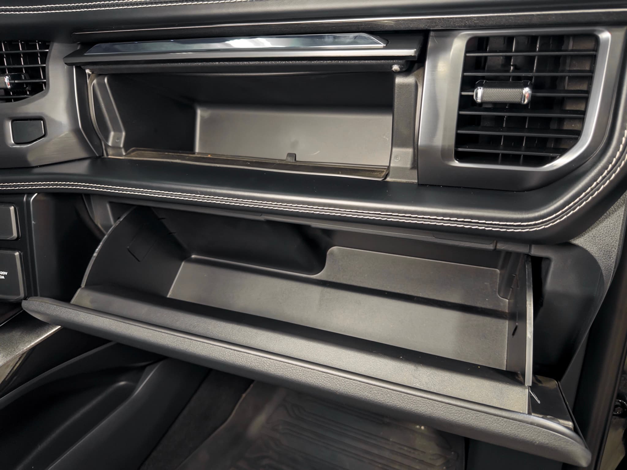 2023 Ford F-150 Lightning view 20