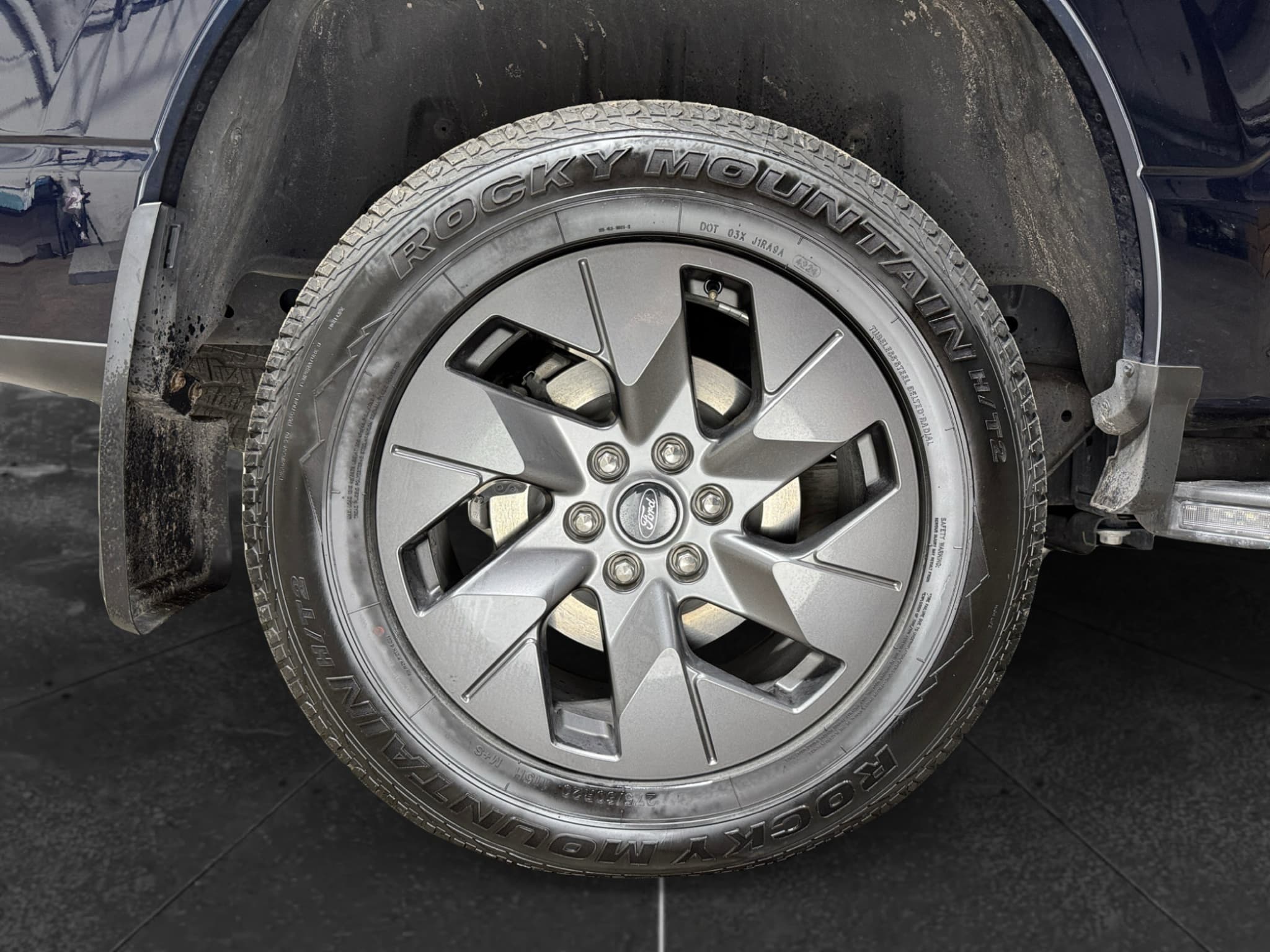2023 Ford F-150 Lightning view 37