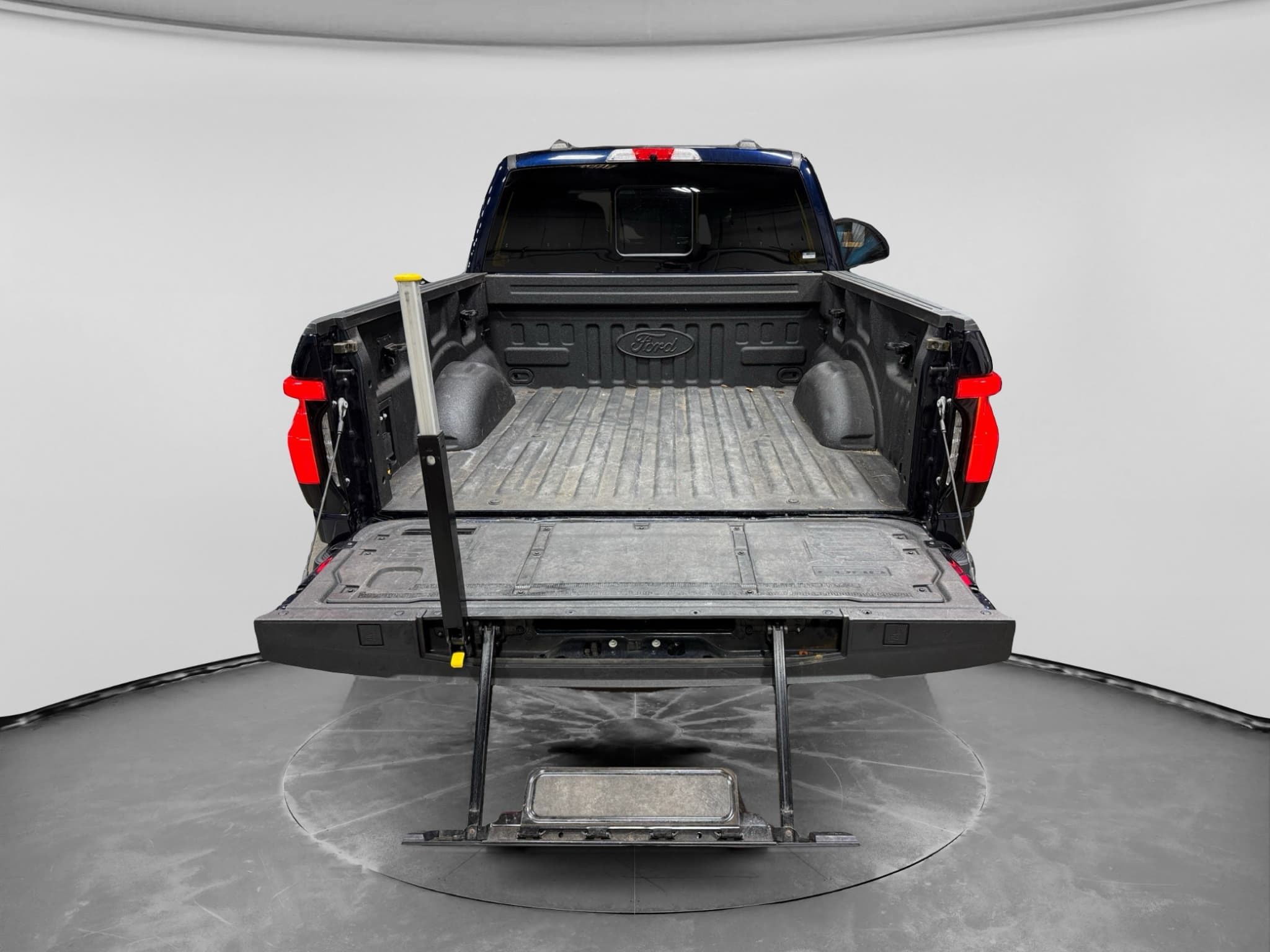 2023 Ford F-150 Lightning view 29