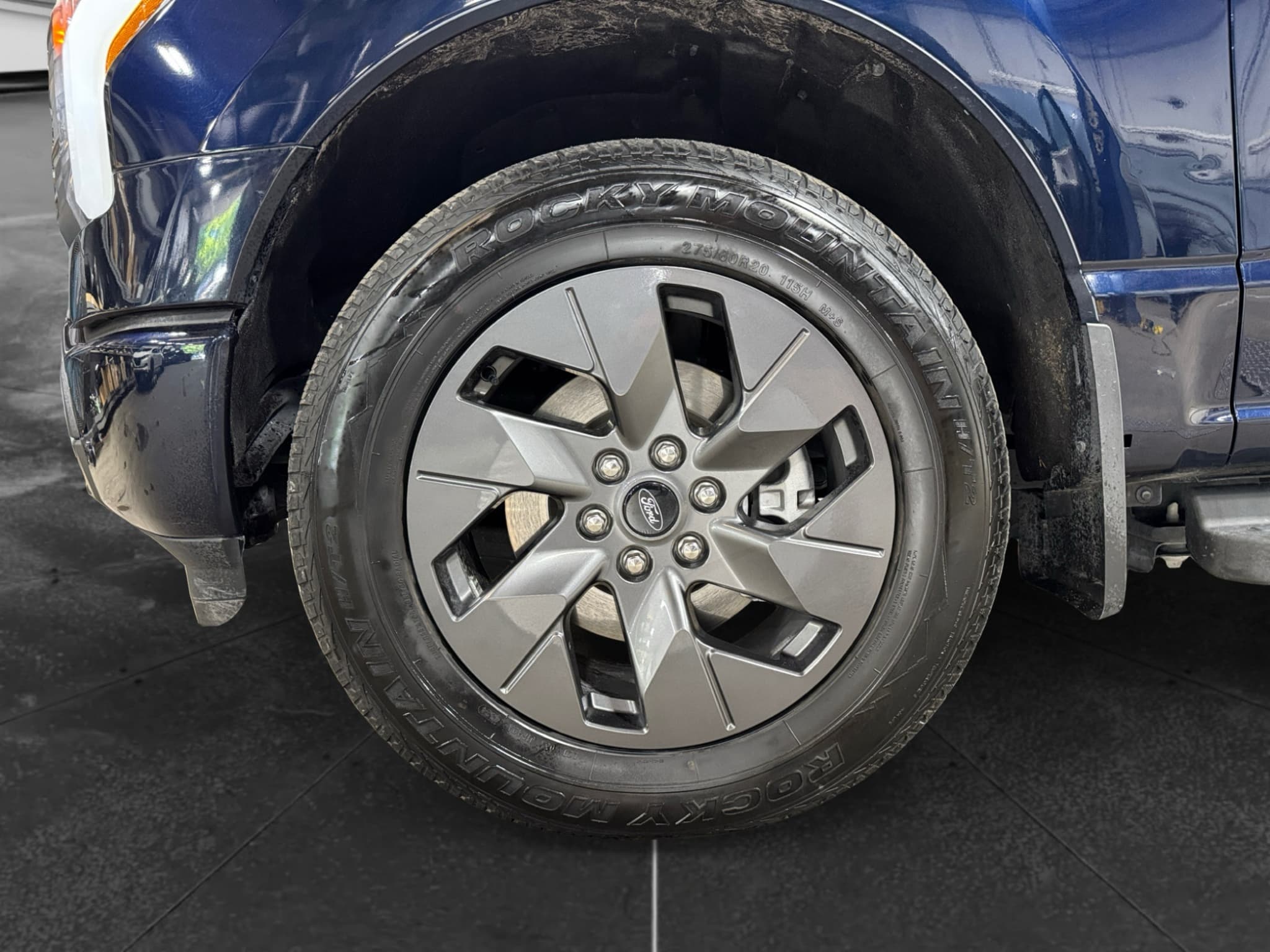 2023 Ford F-150 Lightning view 33