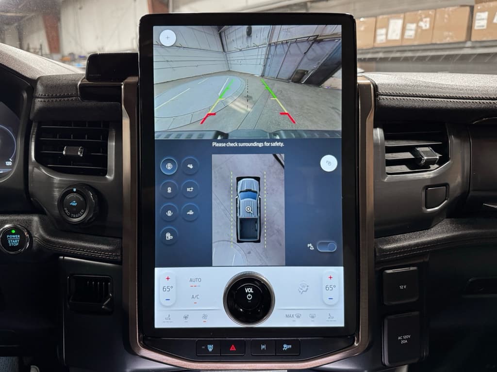 2025 Ford F-150 Lightning view 16