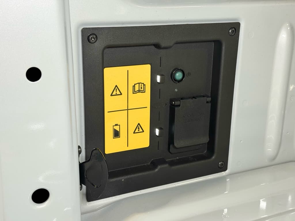 2025 Ford F-150 Lightning view 29