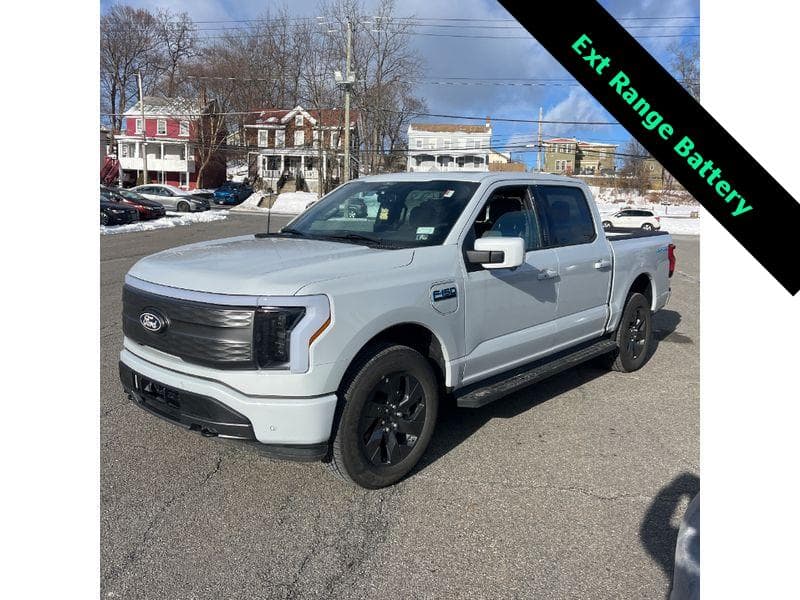 2025 Ford F-150 Lightning view 1