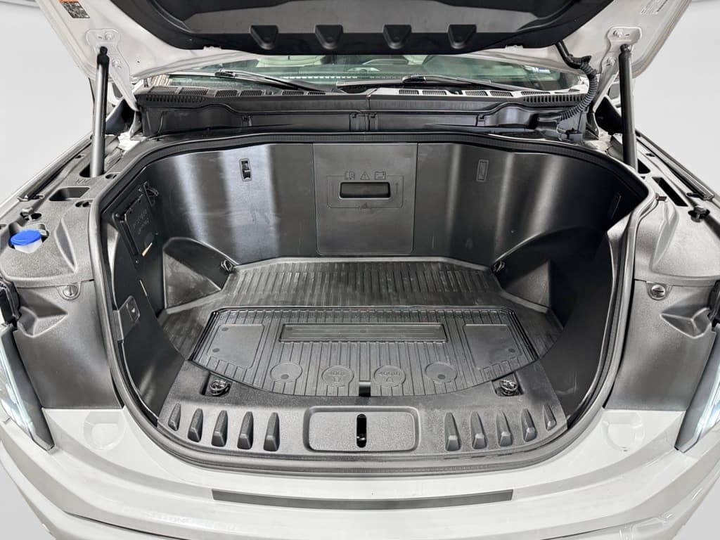 2023 Ford F-150 Lightning view 27