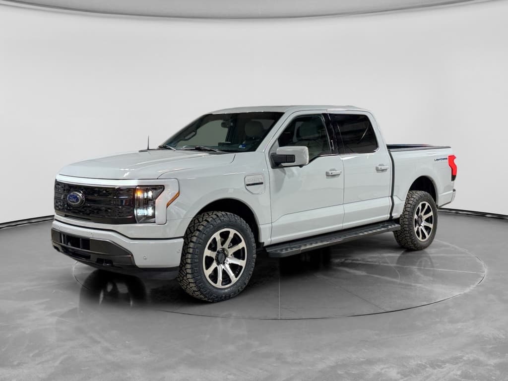 2023 Ford F-150 Lightning view 1