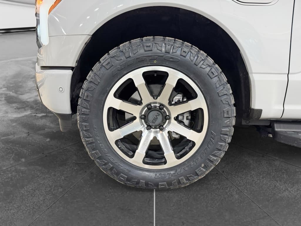 2023 Ford F-150 Lightning view 36