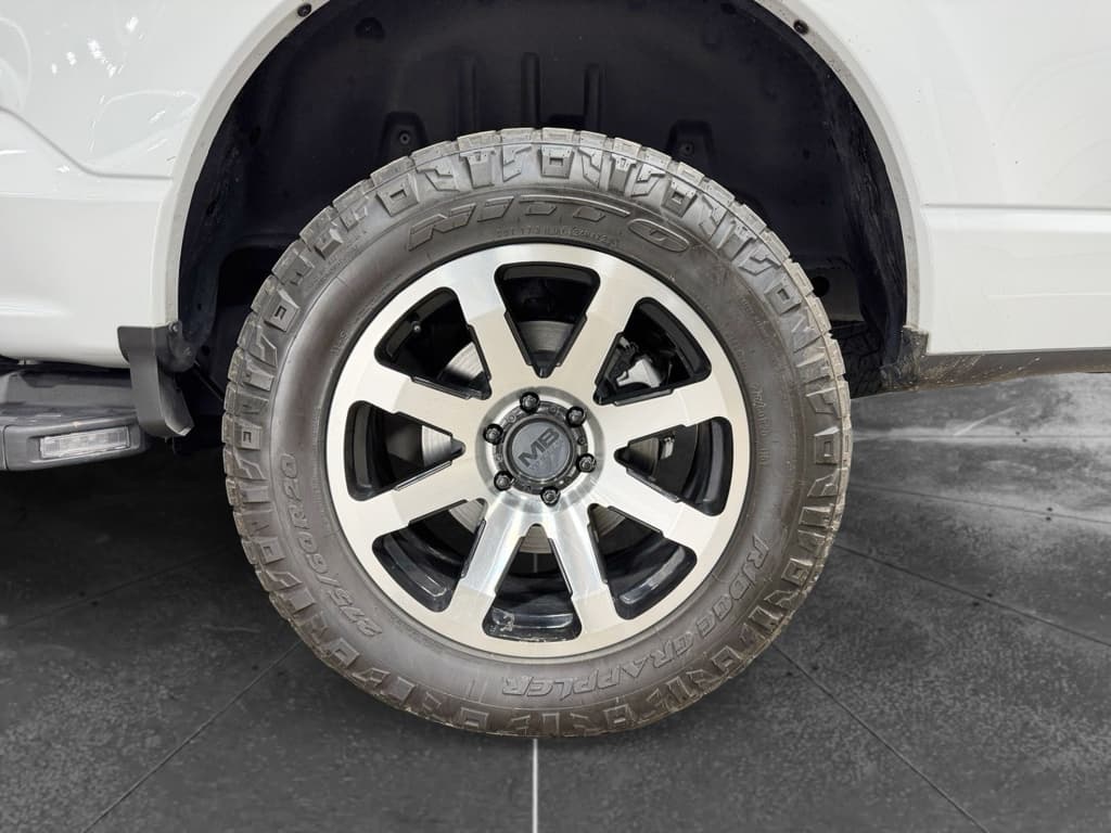 2023 Ford F-150 Lightning view 40