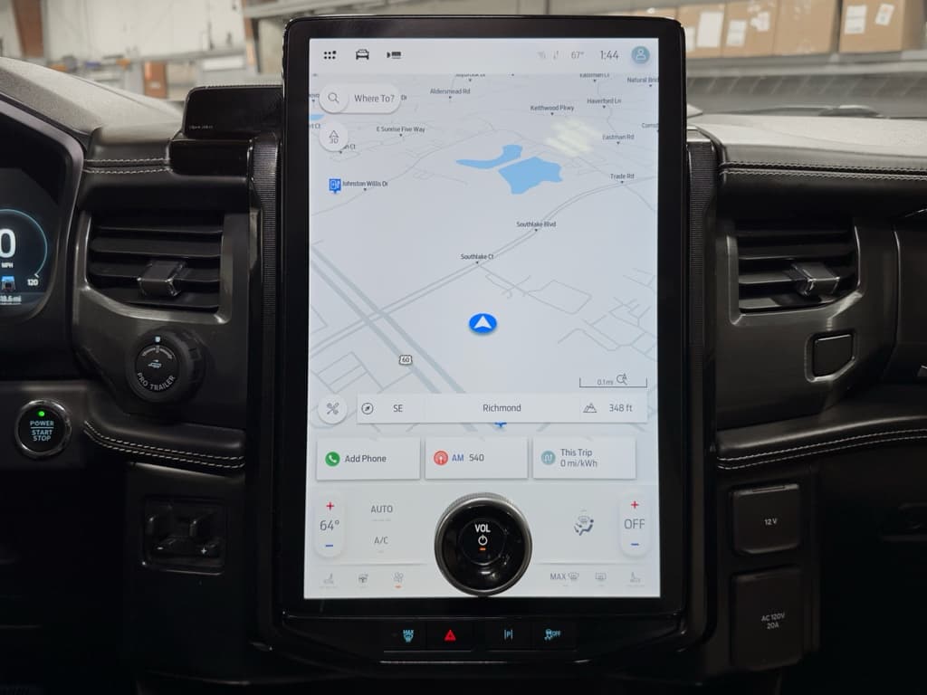 2023 Ford F-150 Lightning view 13