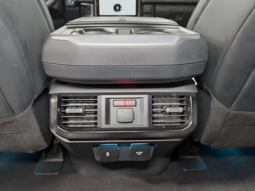 2023 Ford F-150 Lightning view 23