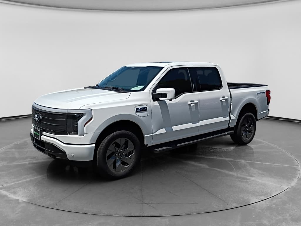 2025 Ford F-150 Lightning view 2