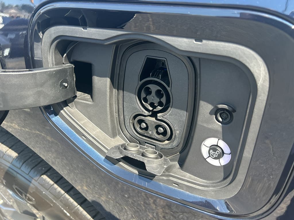 2024 Ford F-150 Lightning view 5