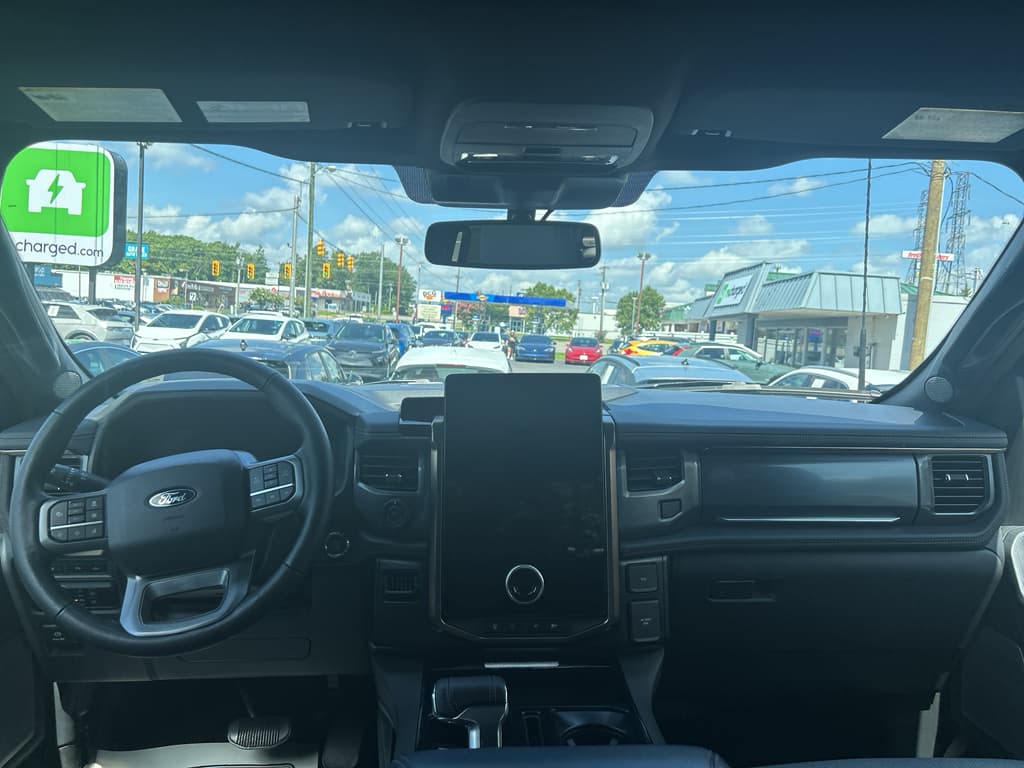 2024 Ford F-150 Lightning view 15