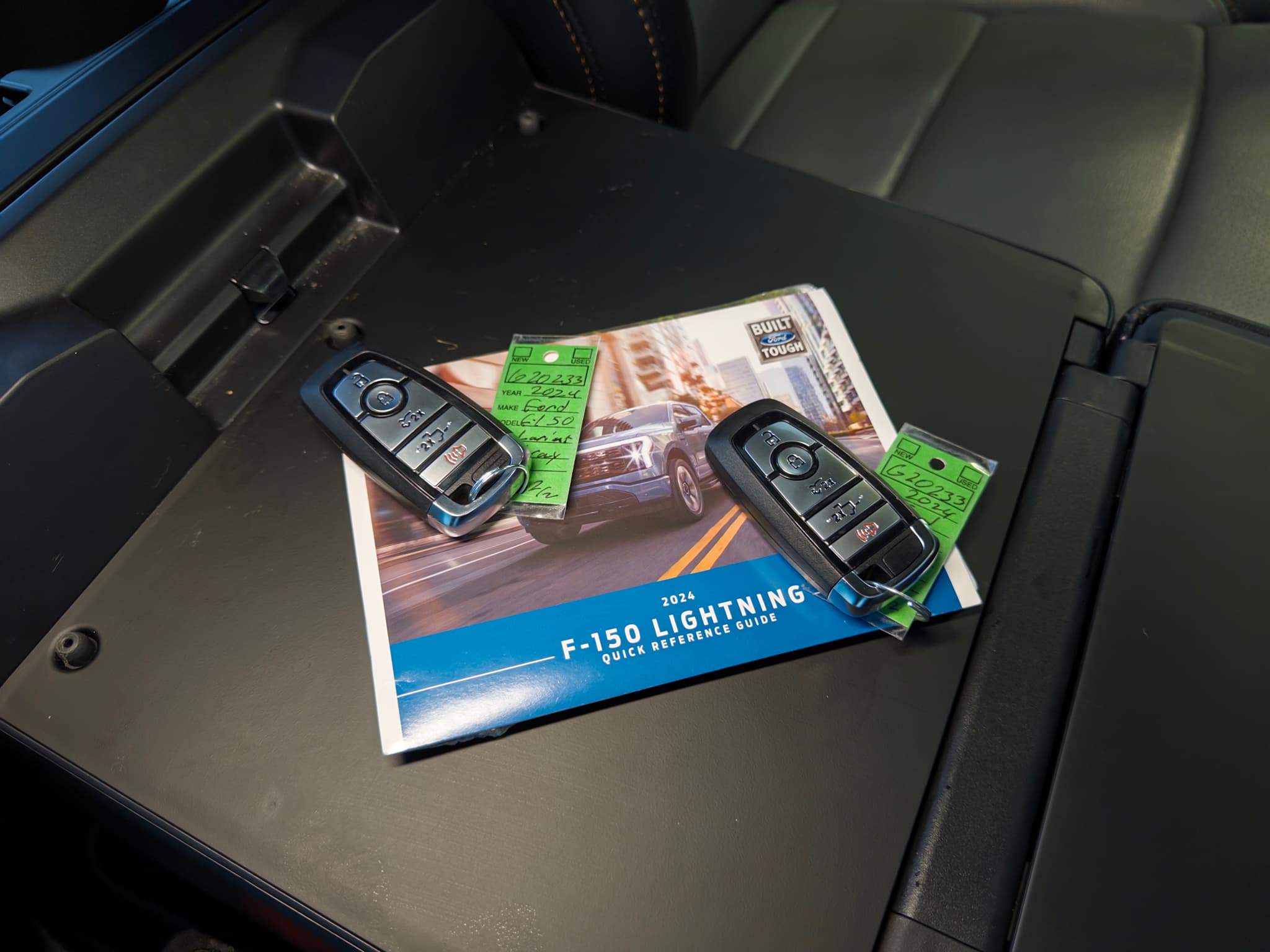 2024 Ford F-150 Lightning view 24