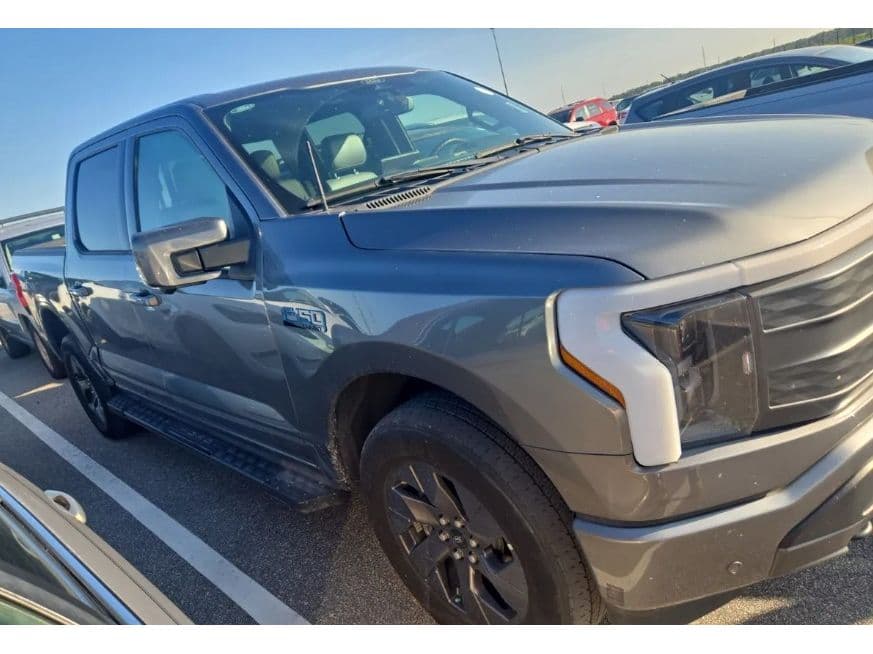 2024 Ford F-150 Lightning view 2