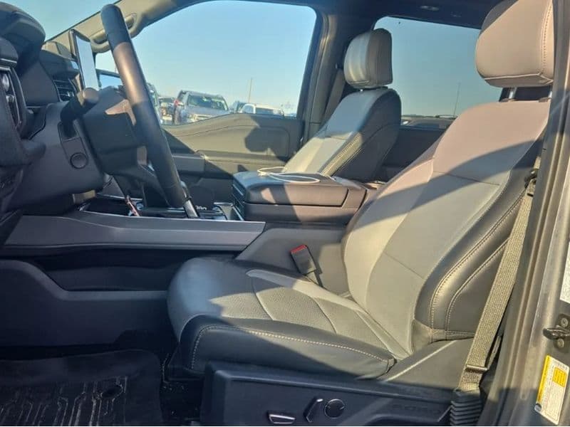 2024 Ford F-150 Lightning view 6