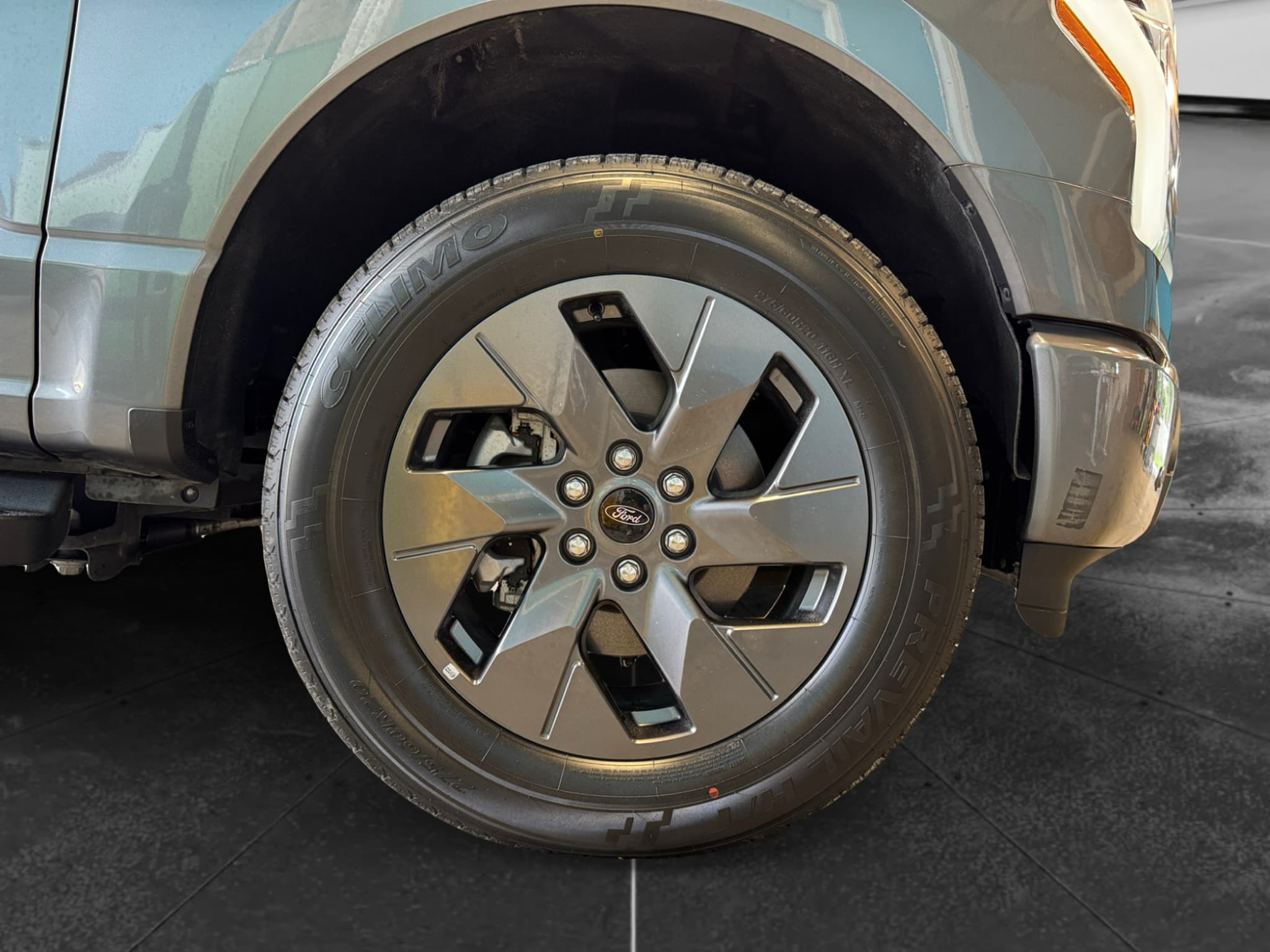 2024 Ford F-150 Lightning view 37