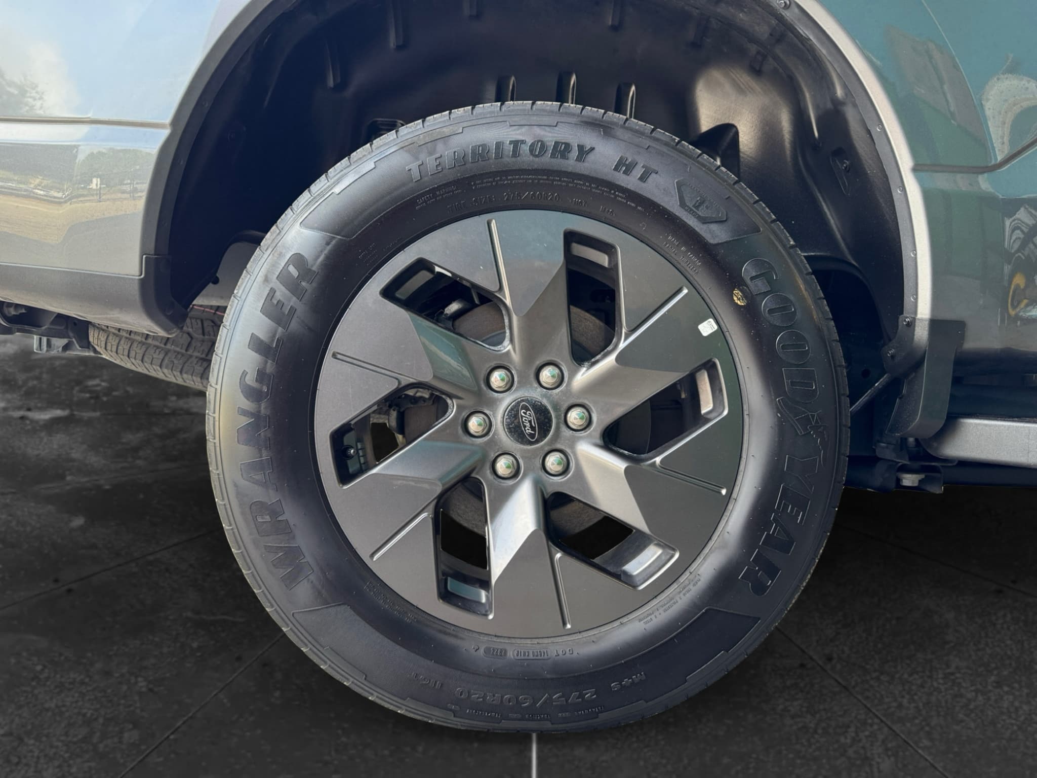 2024 Ford F-150 Lightning view 39
