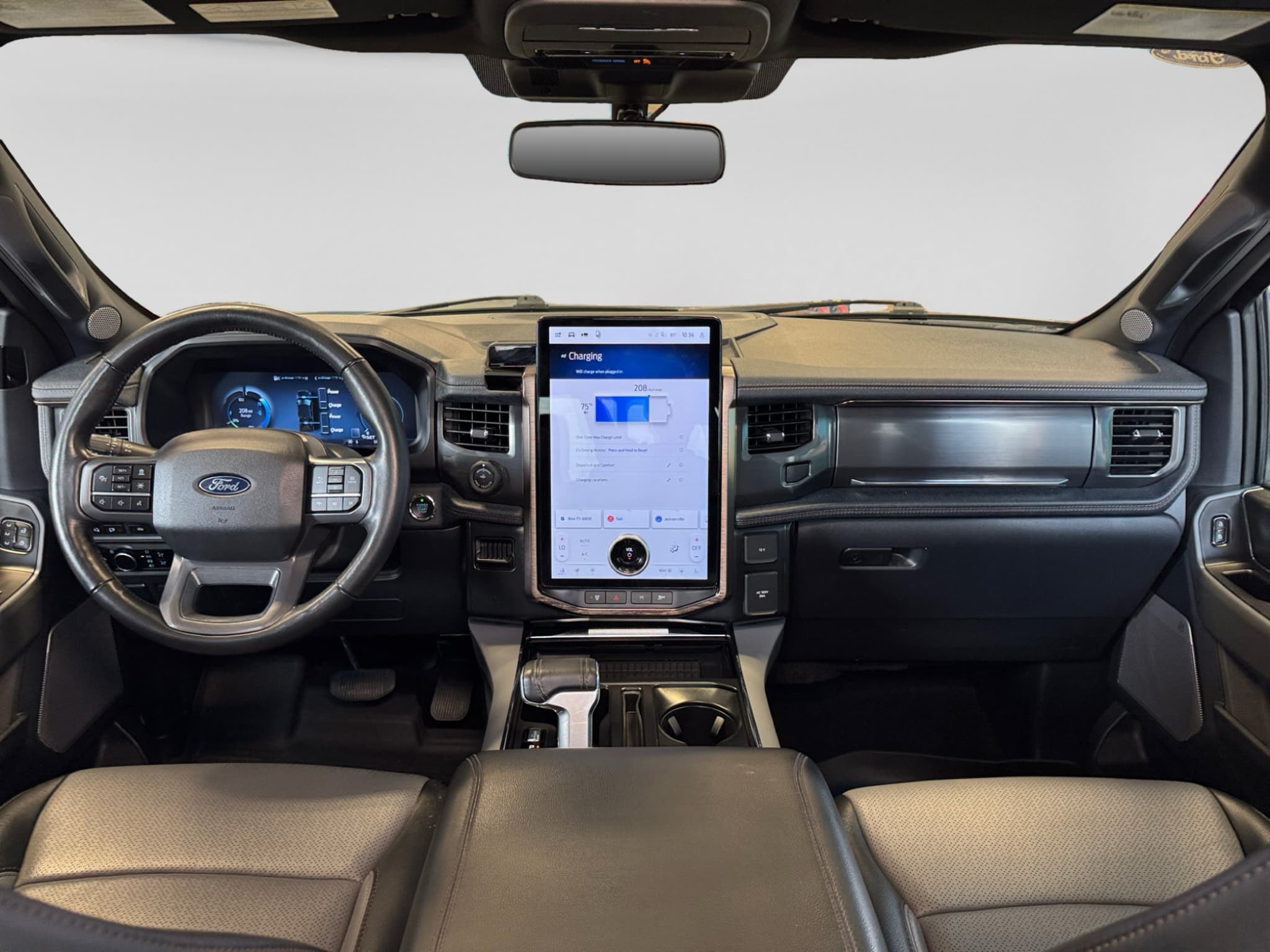 2024 Ford F-150 Lightning view 17