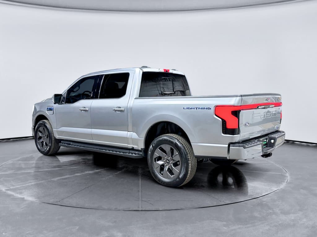 2024 Ford F-150 Lightning view 2