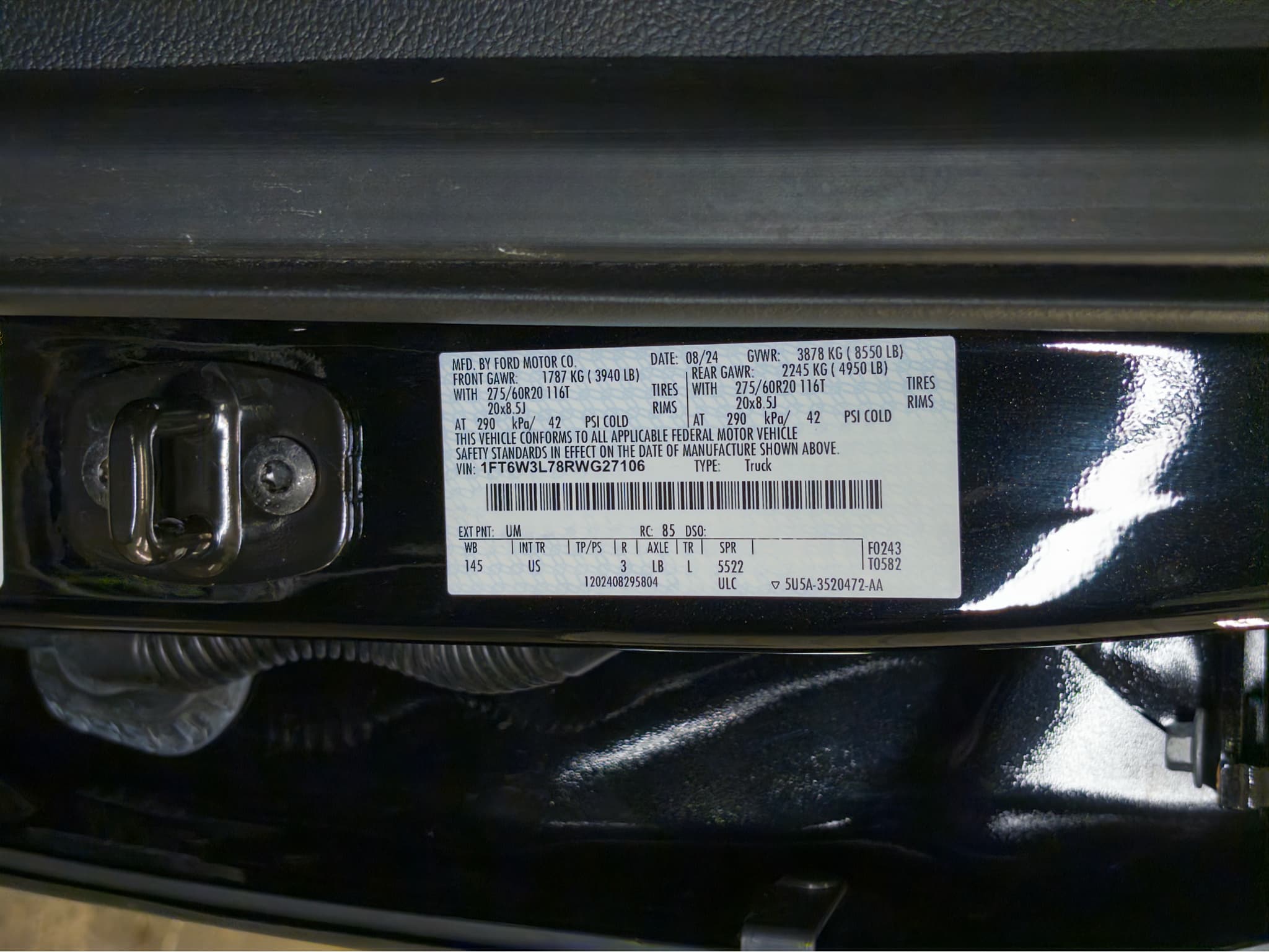 2024 Ford F-150 Lightning view 28