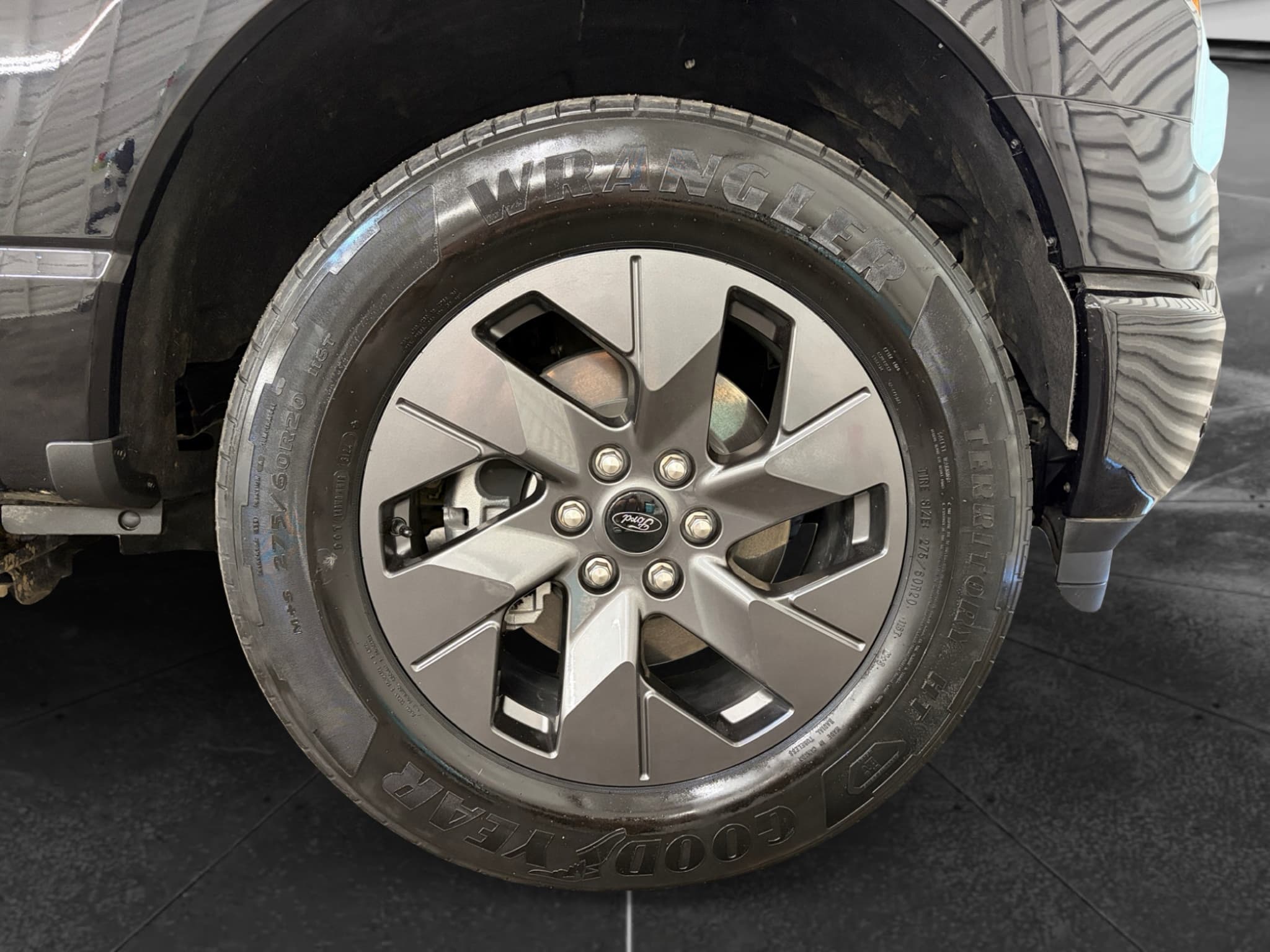 2024 Ford F-150 Lightning view 32