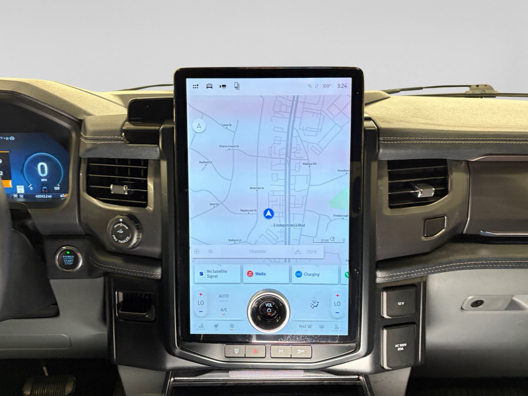 2024 Ford F-150 Lightning view 10