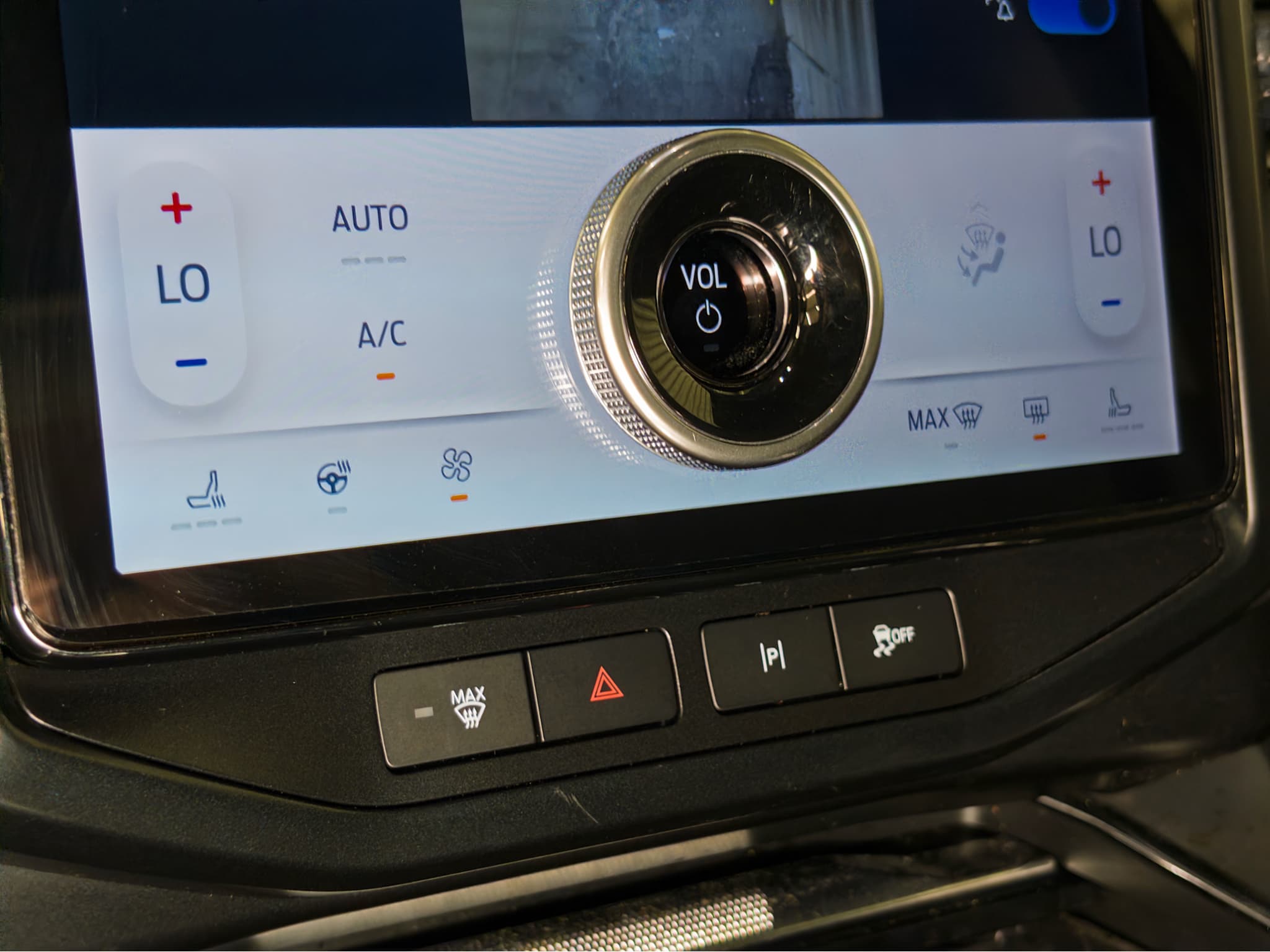 2024 Ford F-150 Lightning view 16