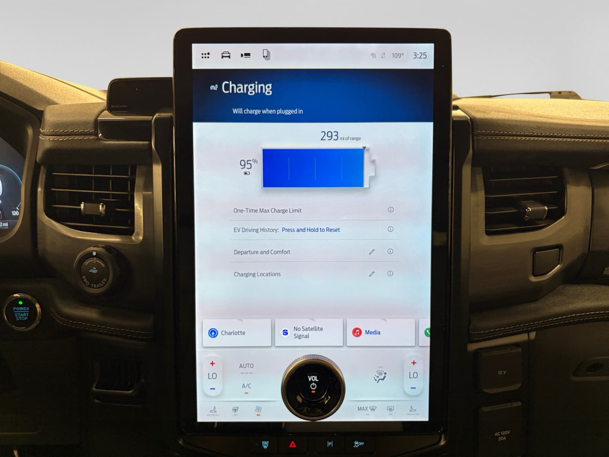 2024 Ford F-150 Lightning view 14
