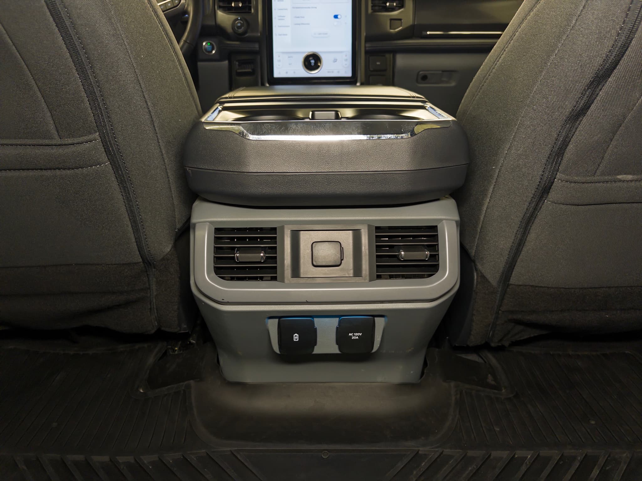 2024 Ford F-150 Lightning view 21