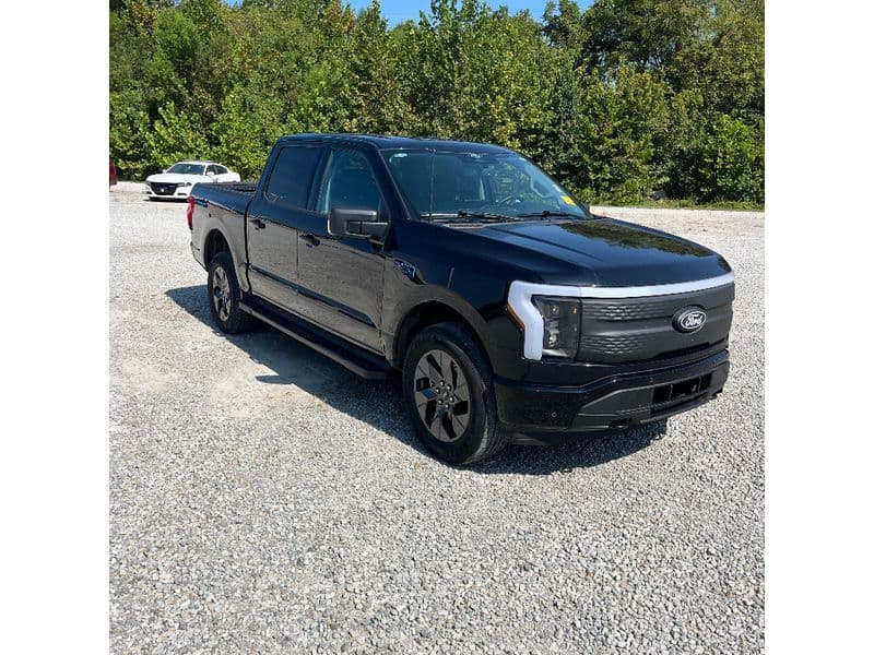 2024 Ford F-150 Lightning view 4