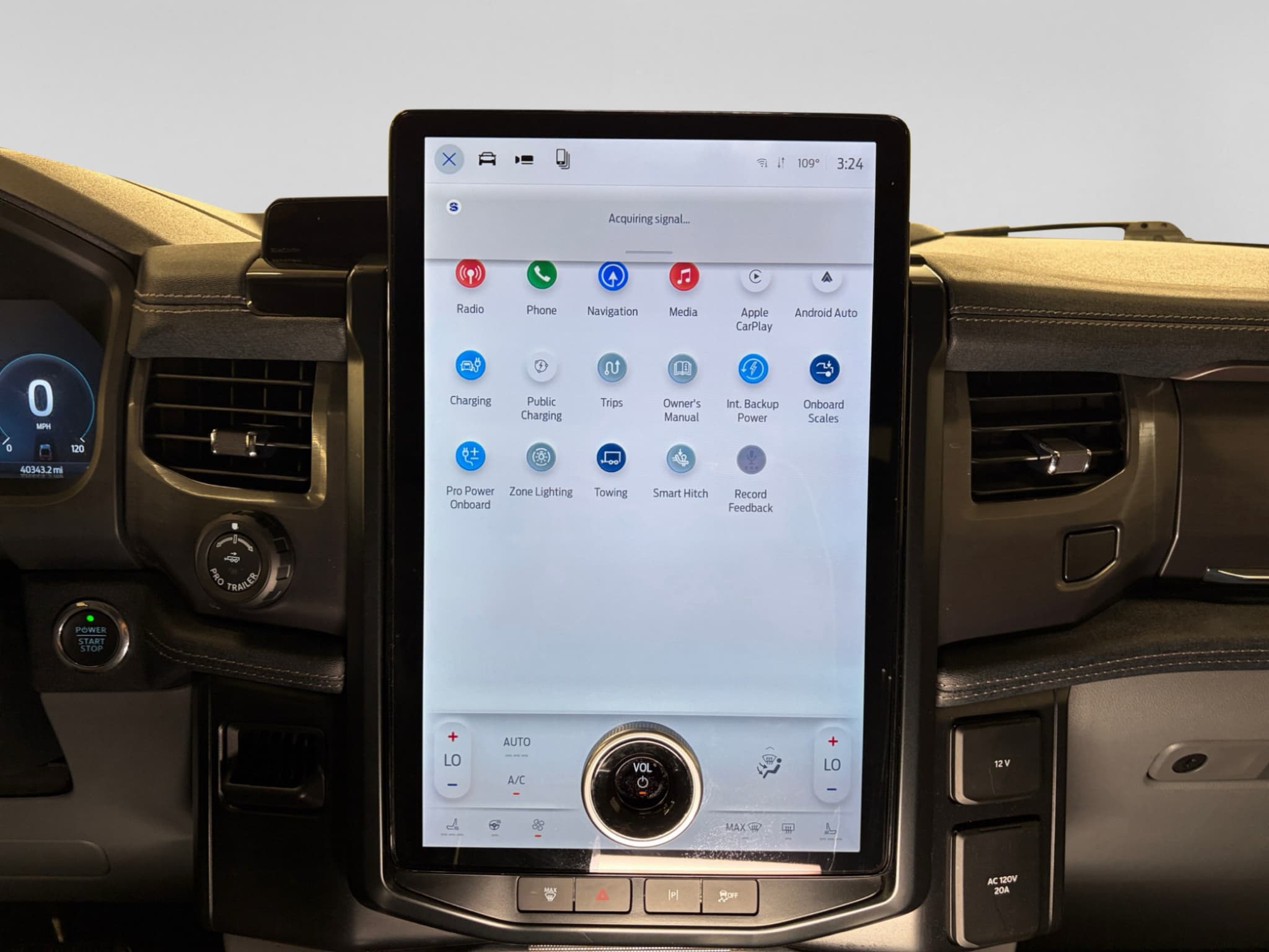 2024 Ford F-150 Lightning view 13